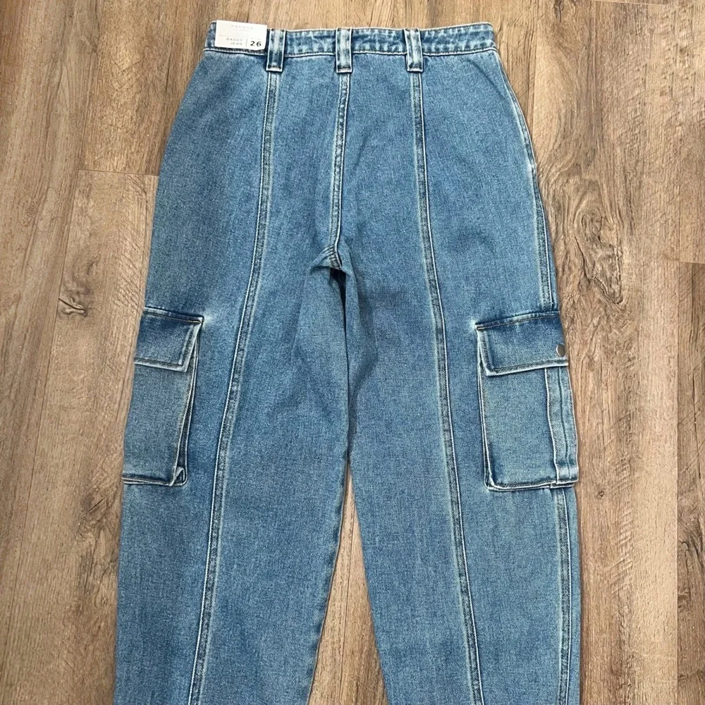 PacSun Baggy Cargo Jeans Blue Medium Wash High Rise Jogger Denim Jeans 26 NWT